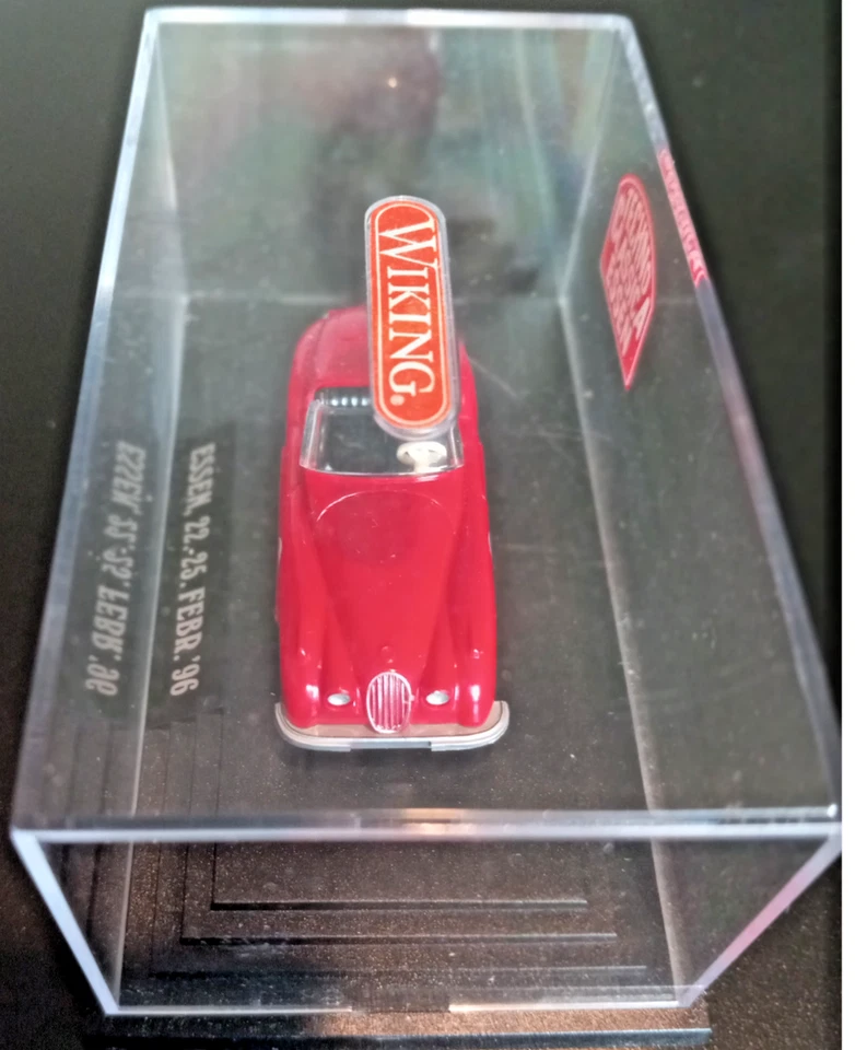 Jaguar XK120 1:87 (rojo) en Essen Techno Classica 1998. Nunca sacado de estuche. Foto 3 de 3