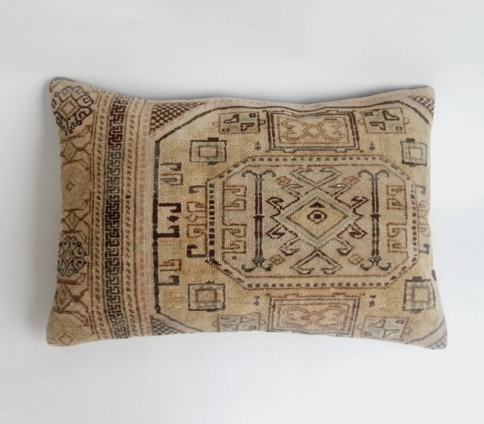 16x24 rug lumbar pillow cover , wool rustic beauty - Image 4 of 4