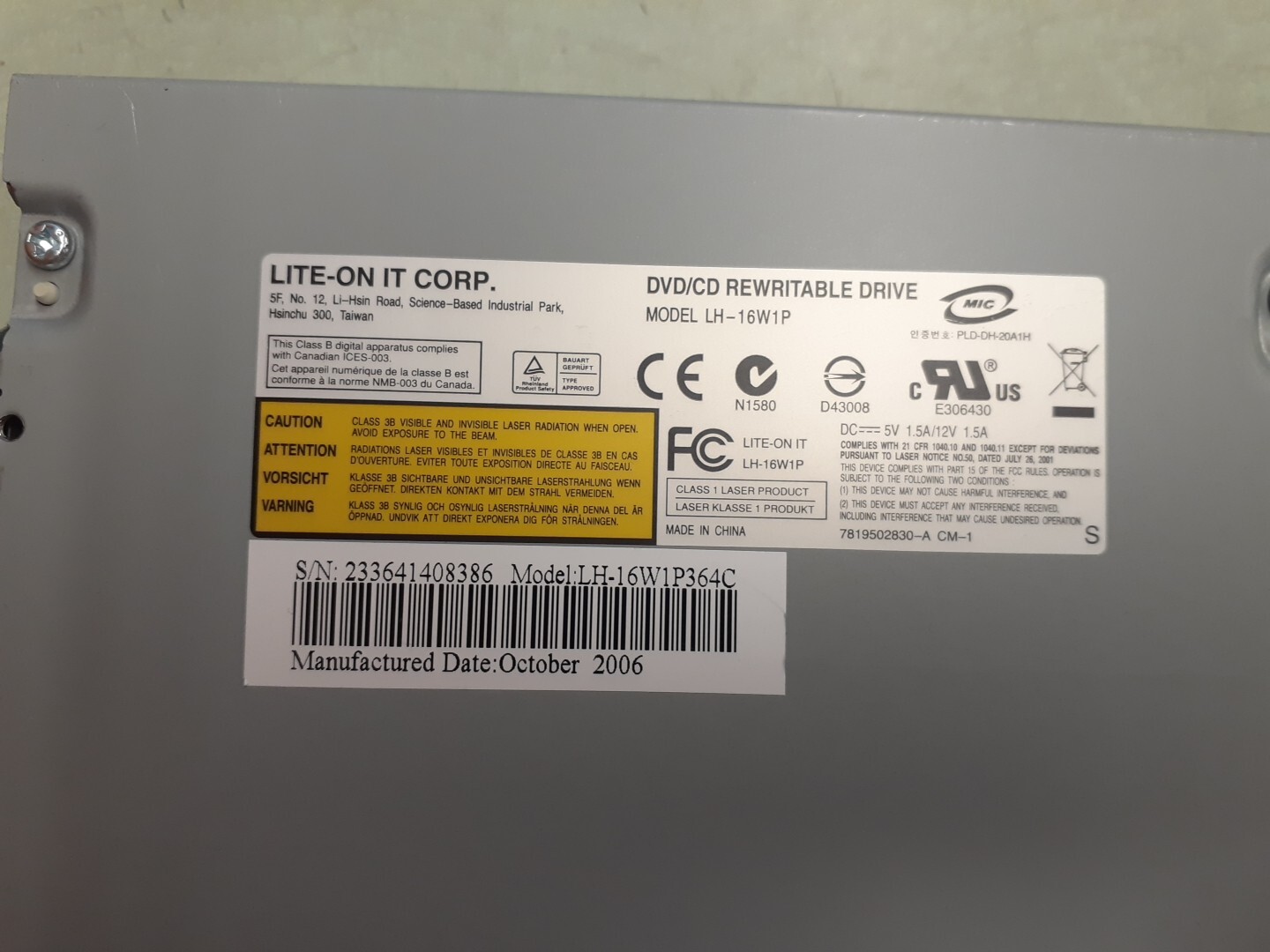 Lite-On LH-16W1P DVD/CD Rewritable Drive LH-16W1P364C - Black Bezel