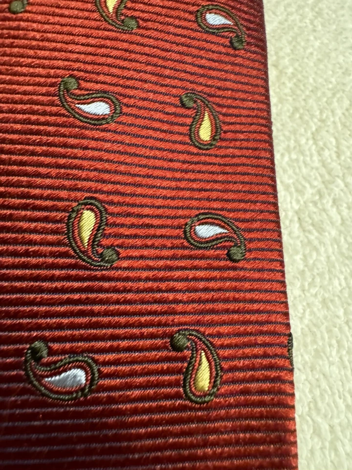 "Corbata de seda Luigi Borrelli hecha en Italia flores de cachemir rojo color invierno 3,5 x 59,5""" Foto 3 de 4