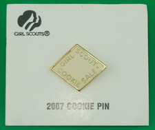 2007 Cookie White Lapel Sash Retired Metal Enamel Pin Girl Scouts NEW