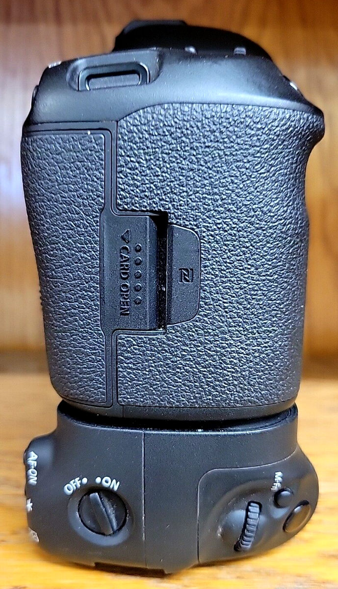 Canon EOS 5D Mark IV 30.4 MP Full Frame CMOS DSLR Camera 9K Clicks