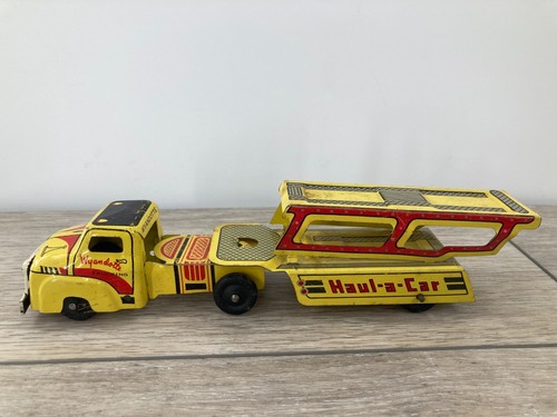 Wyandotte Trucking Car Vehicle Hauler Trailer Semi Truck Metal Tin Litho Toy 482