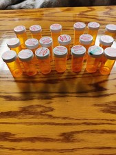 Lot of 21 Pre-Owned Amber Plastic Pill Bottle Containers 2 3/4" X 1 1/4" Crafts
