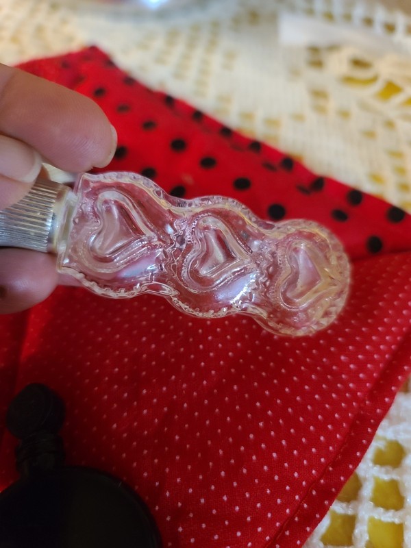 Vintage Perfume Bottle Laydonwn 3 Hearts NR