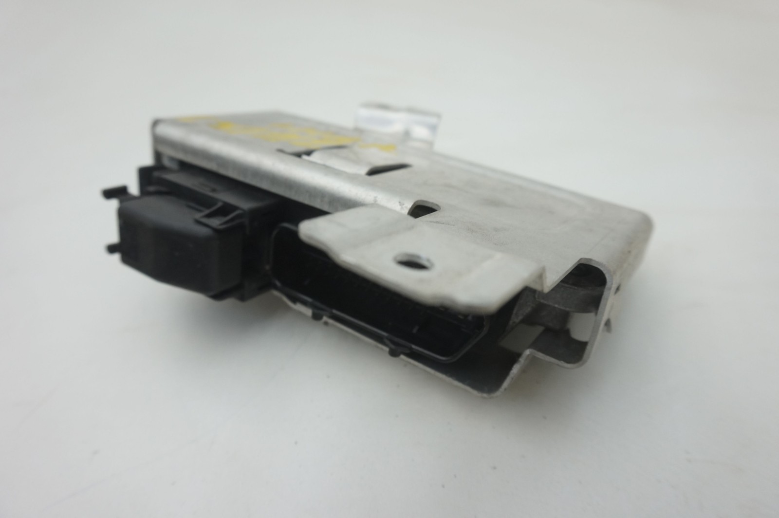 Suspension Lift Control Module Unit OEM 301605 Ferrari 488 Spider 2017