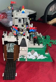 COMPLETE 1990 LEGO 6081 Kings Mountain Fortress Castle