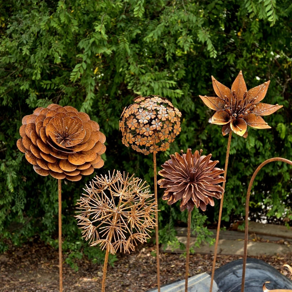 Rusty metal flower stake, garden gift - Set of 5 flowers - Image 2 of 4