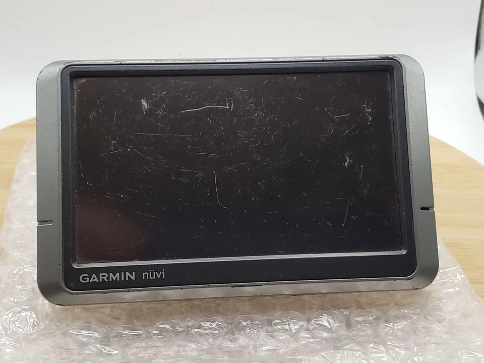 Sistema de navegação automotiva GPS Garmin NUVI 200W liga a leitura - Imagem 3 de 4