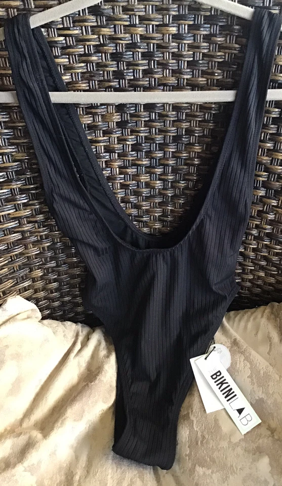 TRAJE DE BAÑO BIKINI LABORATORIO TALLA MED. COBERTURA ESCASA, NEGRA, ATREVIDA!! Foto 4 de 4