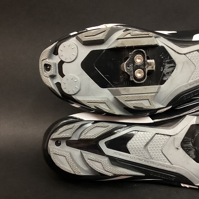 Shimano XC31 - Women's Sz 9.5 - White w/Black & Silver Cycling