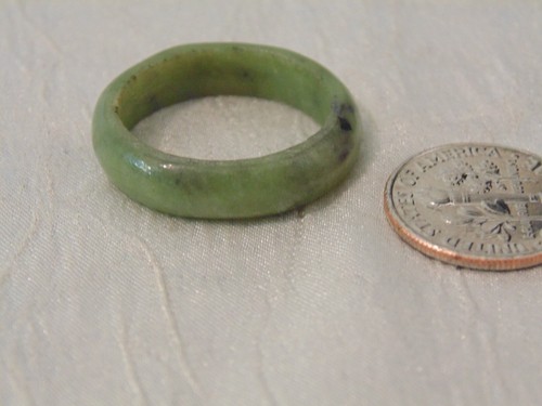 Vtg 4mm Wide Natural Green Jade Comfort Band Ring 3.35mm Thick sz 9 Unisex - Picture 4 of 4