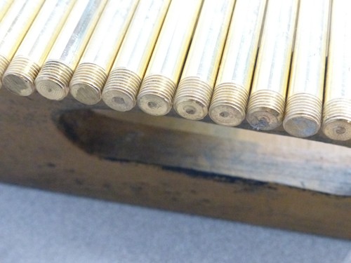 Antique SOLID BRASS Stairway Rods Carpet Runner Holders (14) 3/8'' Dia. 31-1/4" - Picture 6 of 10