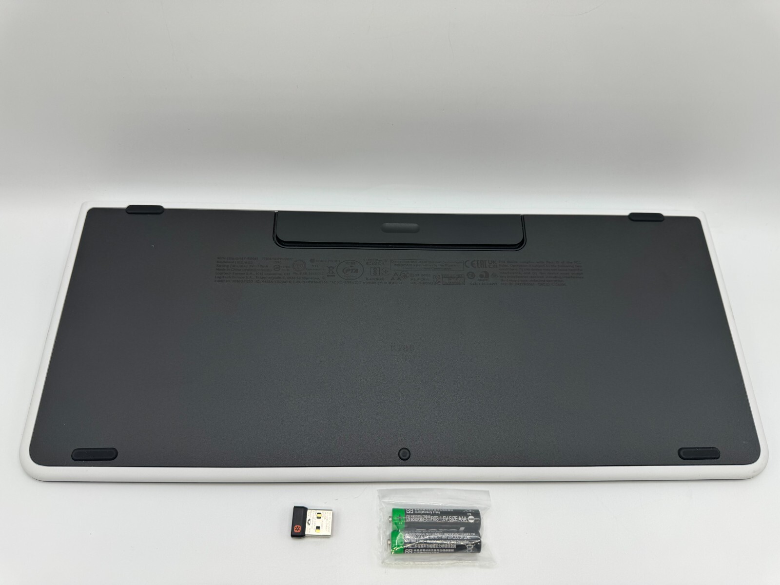 Logitech 920-008149 Multi-Device Wireless Keyboard K780 Non-Speckled