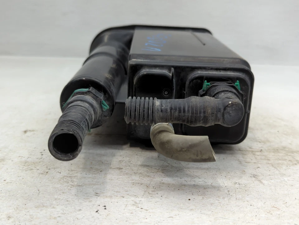 2018 Toyota Camry Fuel Vapor Charcoal Canister EEYK2 - Image 4 of 4