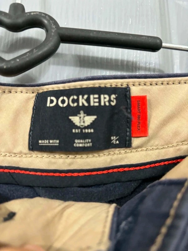Dockers navy blue Ultimate Chino Smart 360 Flex trousers W34 L32 image 5