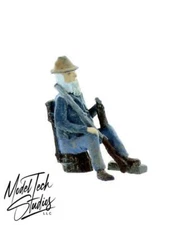 HO scale Figure HILLBILLY with his Rifle and Whiskey comesPainted 1/87 scale