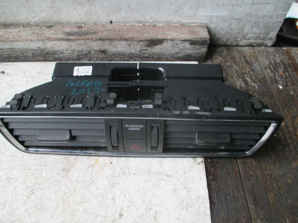 Seat Toledo MK4 2017 consola central delantera tablero ventilación de aire 5JA820951 Foto 3 de 4