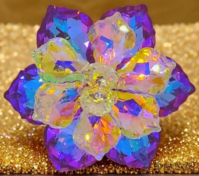 JEWELLERY: Charming Flower Brooch Pin.#1