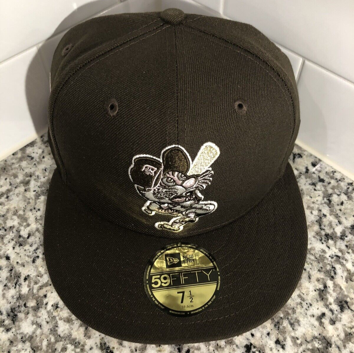 Picture 2 of 5