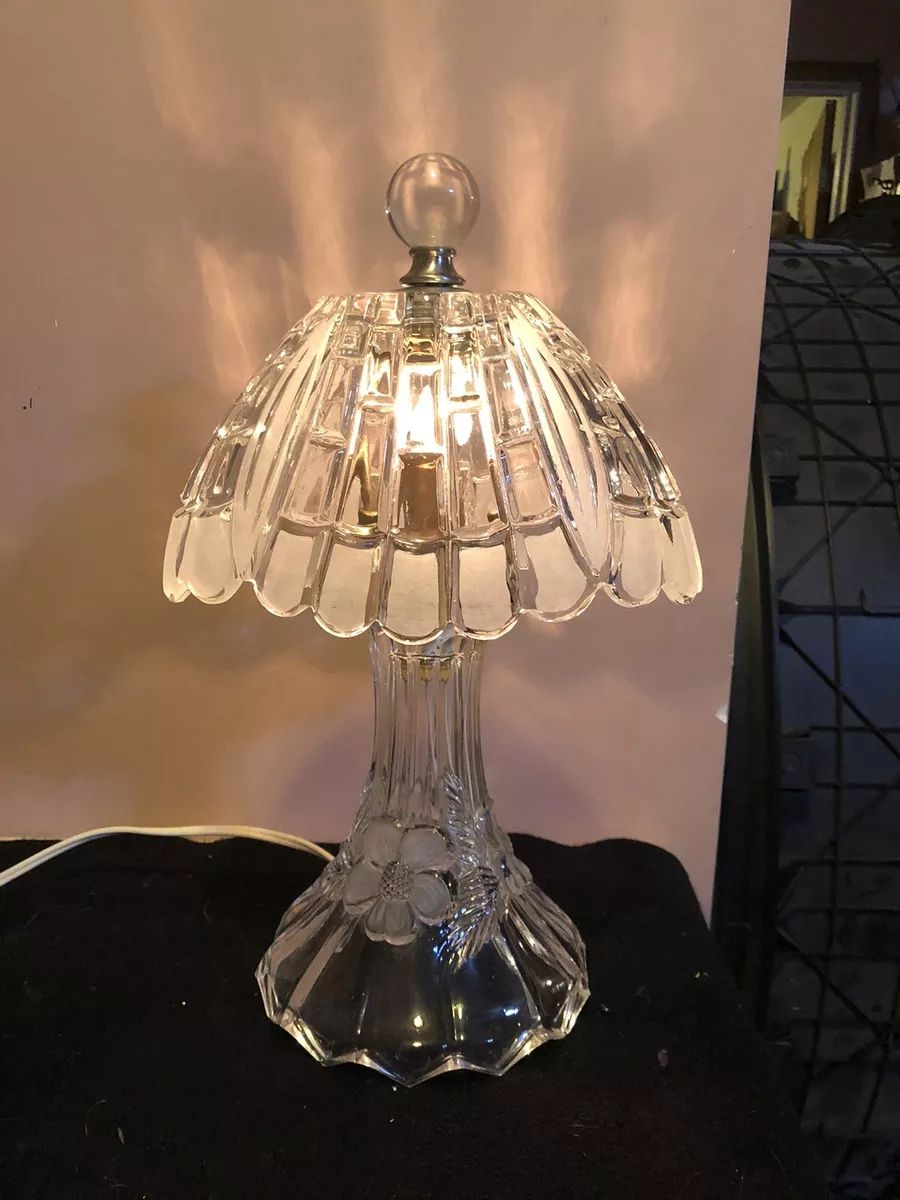 Small vanity 2024 table lamps