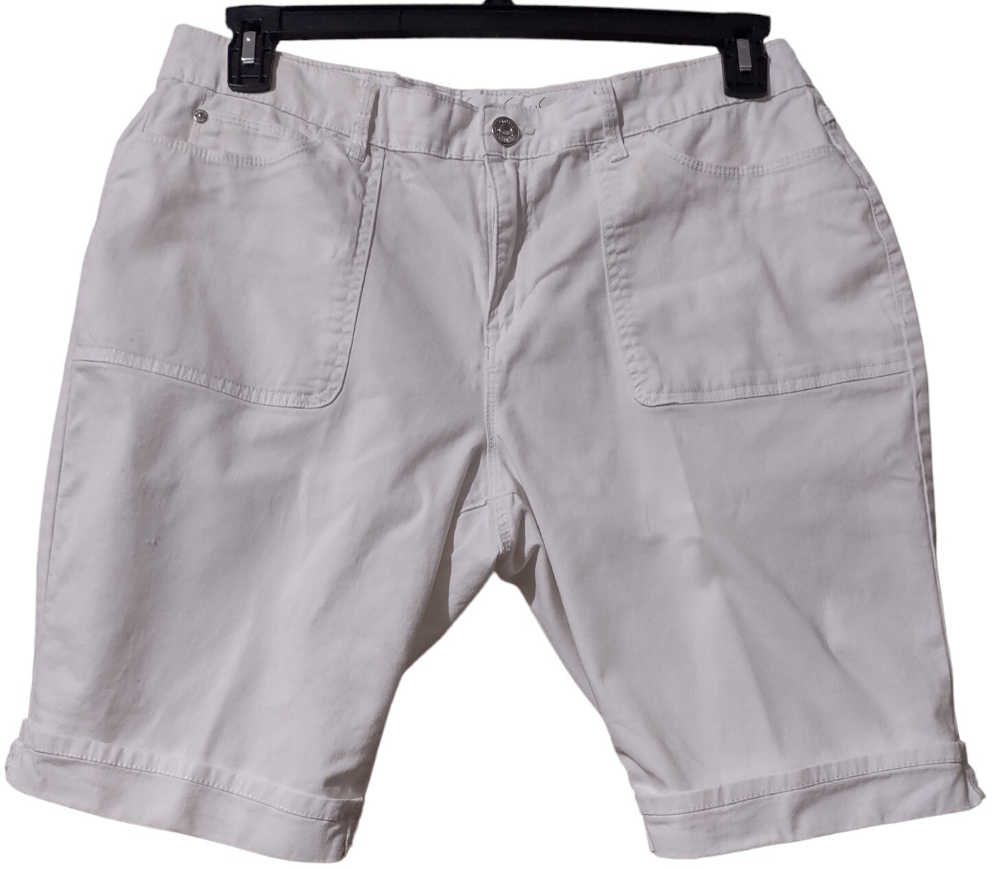 Gloria Vanderbilt Shorts Missy Size 14 Women's Bermuda Chino