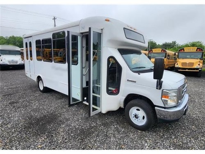 #ad Ford E450 Gas powered Starcraft 22 Passenger ADA wheel chair $29900.00