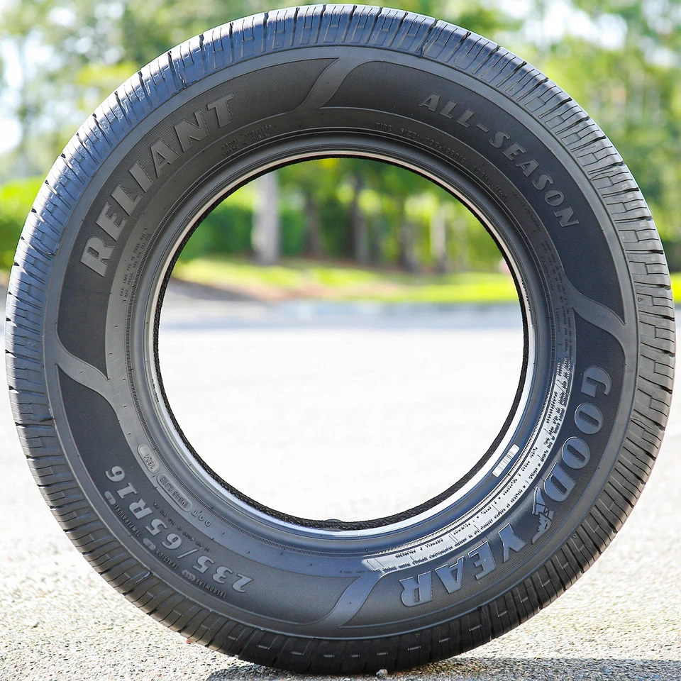 Tire Goodyear Reliant All-Season 235/65R16 103H AS A/S Performance Foto 4 de 4