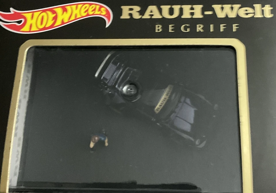 2020 HOT WHEELS RLC Red Line Club RWB PORSCHE 930 Akira Nakai figure RAUH-Welt - Image 3 of 4
