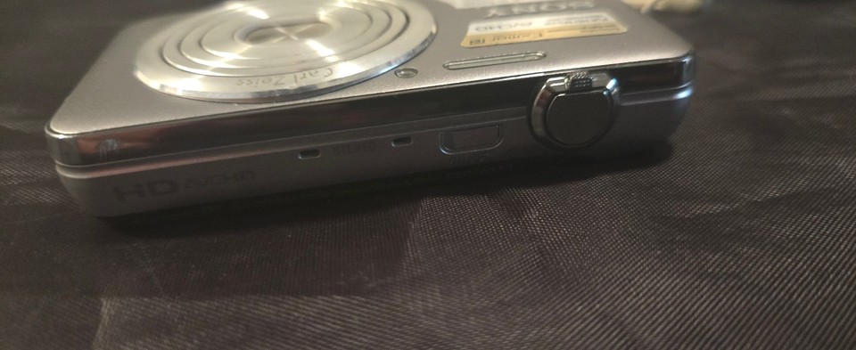 Sony Cyber-shot DSC-WX50 Silver 16.2MP Opt. Zoom - Dig. Camera -Charger ...