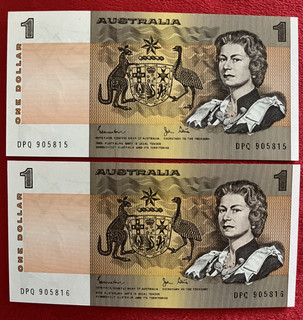 1982 AUSTRALIA ONE DOLLAR $1 Notes x 2 UNC CONSEC Numbers Johnston Stone R78