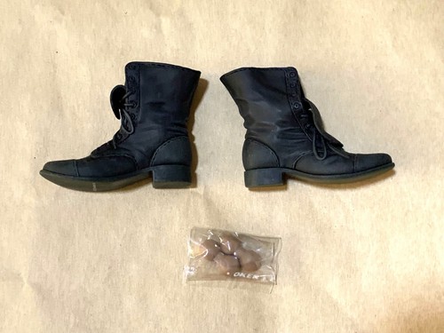 1/6 Scale HOT TOYS (MMS 210) THE CROW - BLACK BOOTS + PEGS!! - Imagen 2 de 6