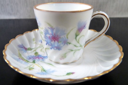 Antique 1.75" MINIATURE TEA CUP Child or Dollhouse Miniature - Picture 3 of 5