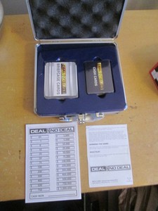 Totalmente Nuevo Juego De Cartas Deal Or No Deal Edades 7 En Caja De Metal Ebay
