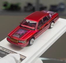 MK 1:64 HEC Red Art Lincoln Town Car Luxury Sedan Model Diecast Metal Car 