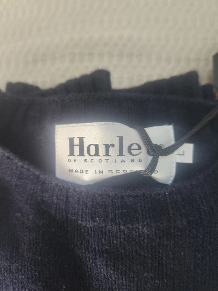 Harley of Scotland   Superfine Lambswool Crew Sweater - Nero Navy Size L NWT - Image 2 of 4