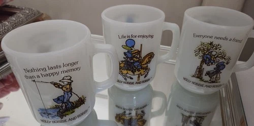 3 Vintage Holly&Robbie Anchor Hocking Milk Glass Mugs