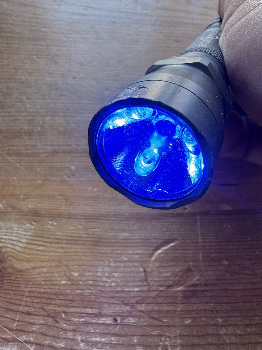 Vntg. Surefire A2 Aviator White Candescent/ Blue LED Colors