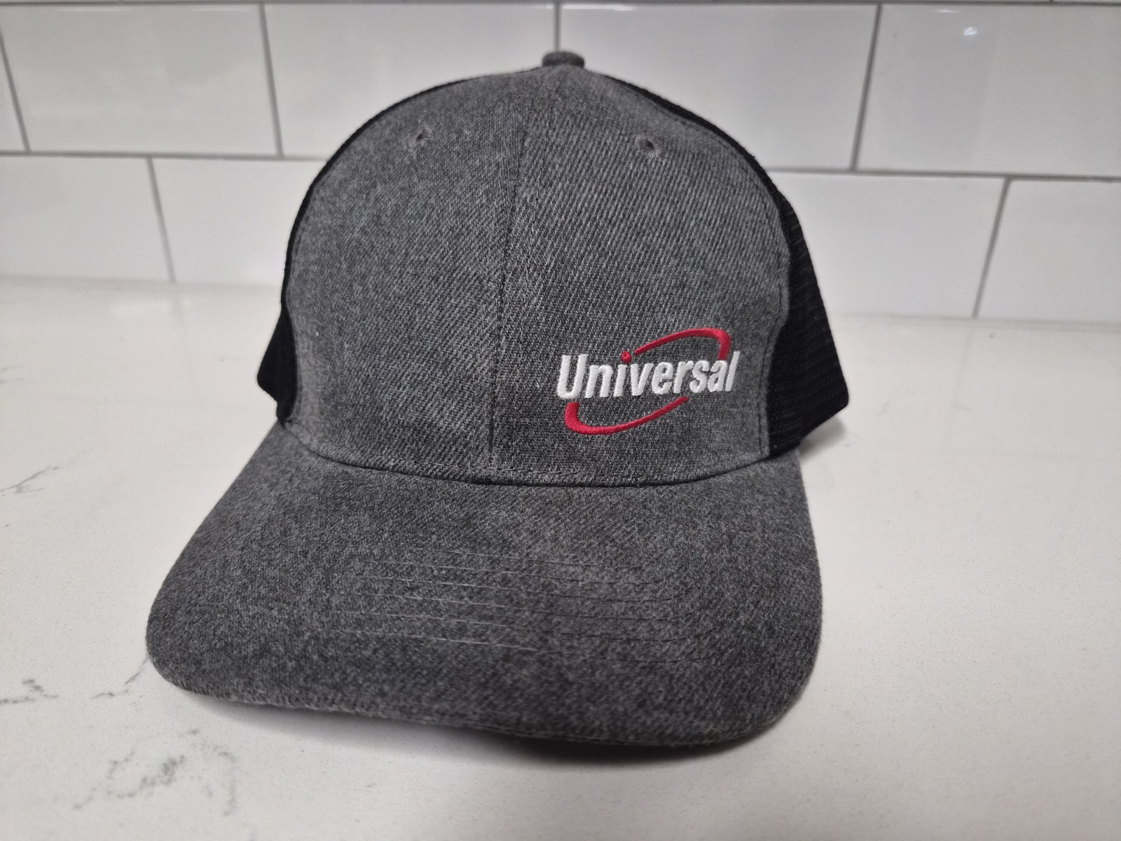 Universal Studios Slideback Baseball Cap Gray/Bla… - image 1