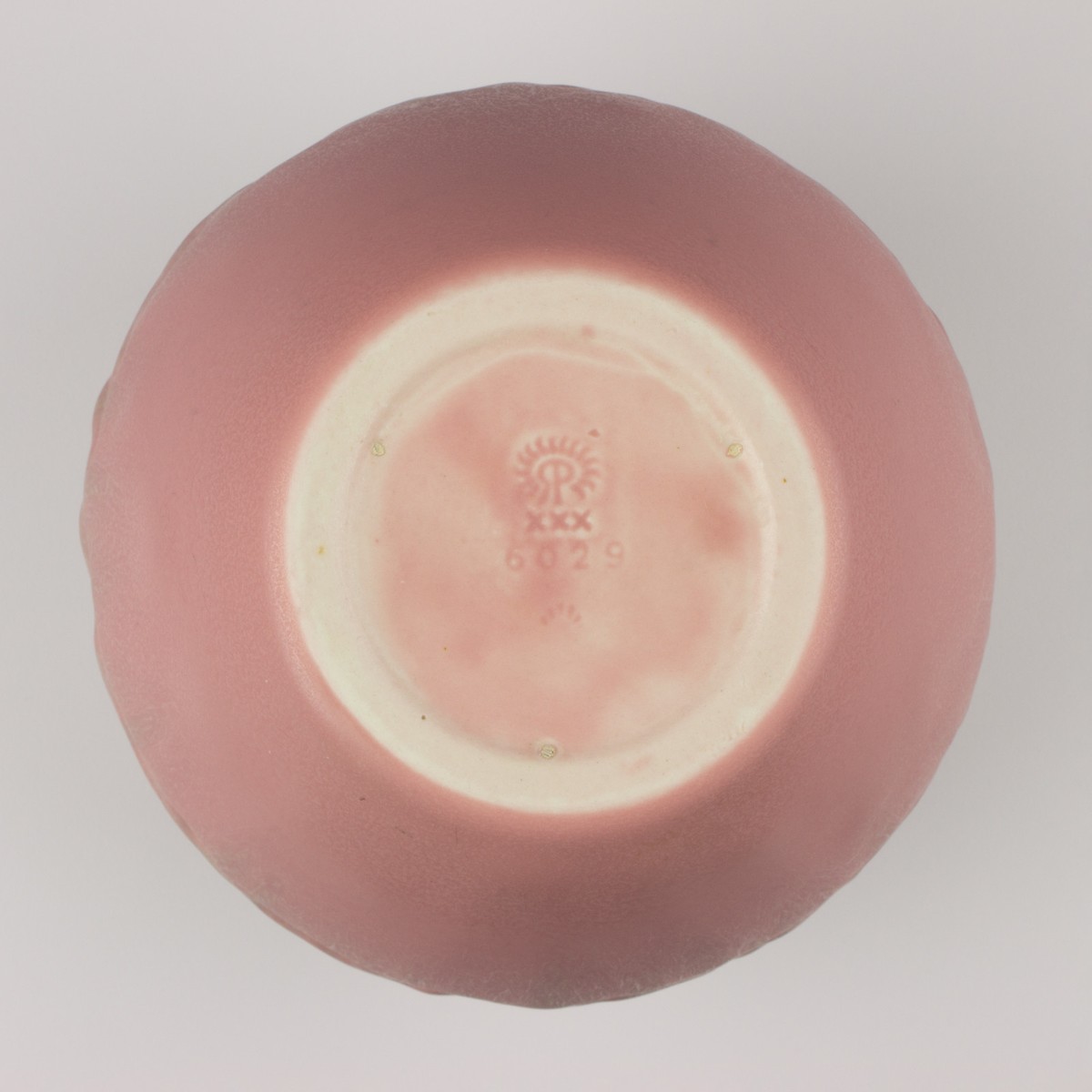 ピンクローズ Rookwood Pottery Vintage 1930 Vase, Shape 6029, Pink Matt, Floral