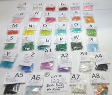 36 pc Vtg Plastic Dainty Flowers Mixed Lot 6mm to 10mm Jewelry Repair Craft #123