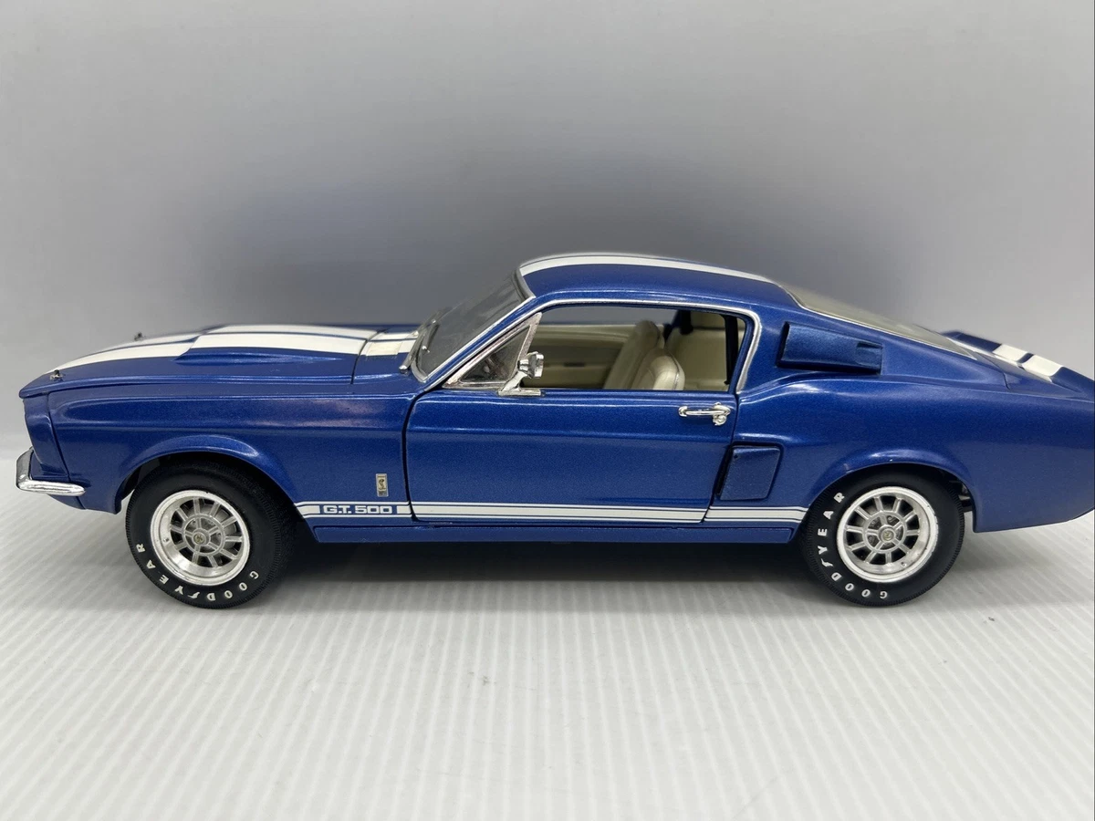 Preços baixos em Ford Ford Shelby Mustang GT500 Escala 1:18