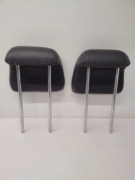 2008 2009 FORD TAURUS X  RH LH 2ND ROW HEADREST BLACK LEATHER 8A4Z74501A02BC    - Image 3 of 4