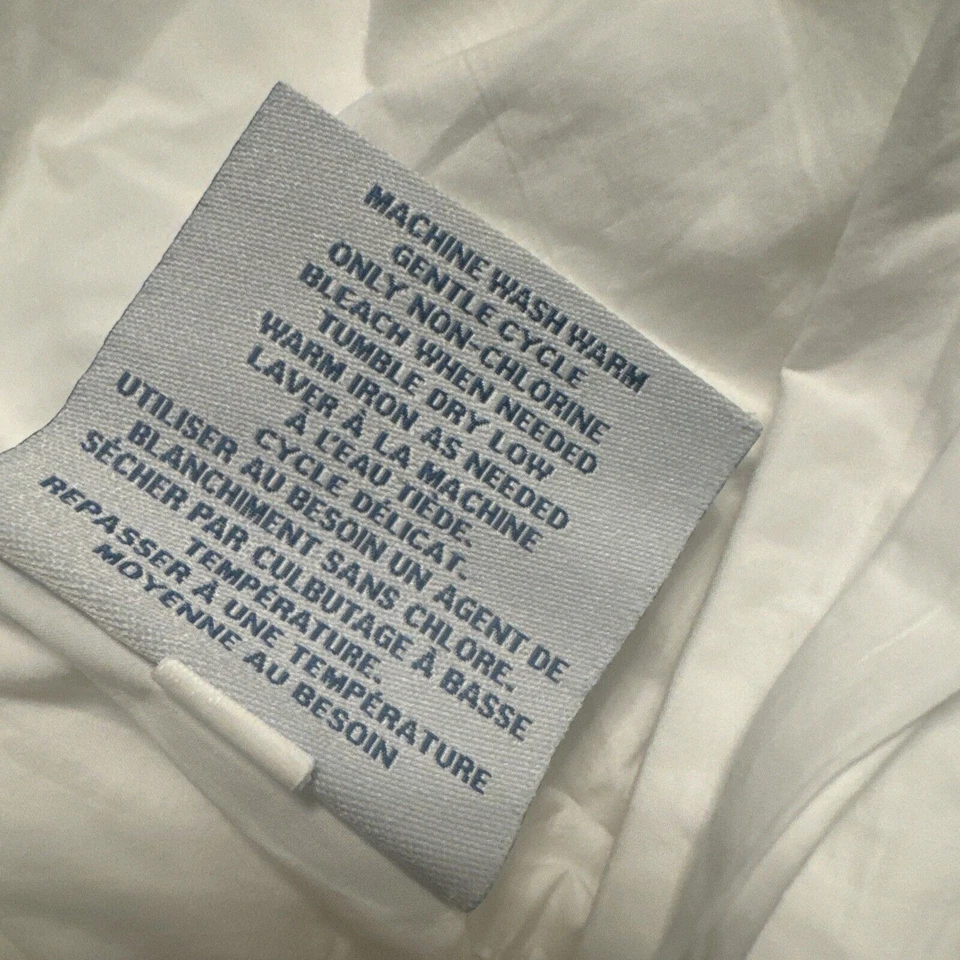 Williams Sonoma home luxury King duvet cover white percale W/ green satin Stitch - Image 4 of 4