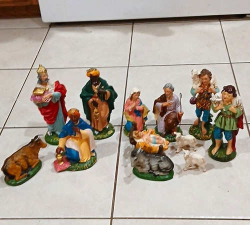 Hand Painted Ceramic Nativity Figurine Set 12pc Small Made in Italy