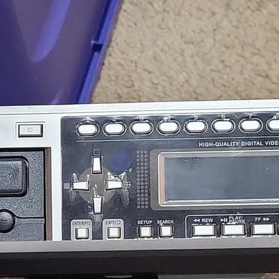 MPUSA 8 Channel DVR Silver with BNC VGA S-Video LAN USB Connectivity 250W