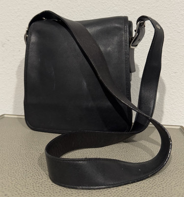 Coach Black Leather Foldover Crossbody Saddle Messenger Shoulder