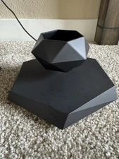 Levitating Air Plant with Magnetic Floating Planter, Geometric Matte Black