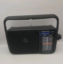 Panasonic RF-2400D Portable 2-Band Radio With Power Supply