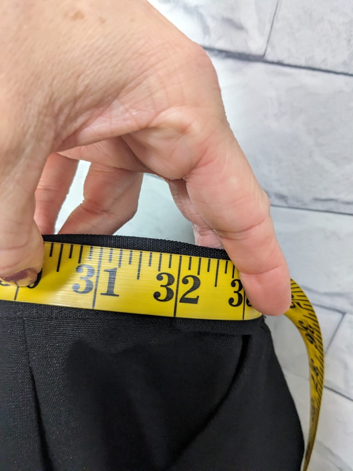 Jaclyn Smith Classics Women's Solid Black Pleated… - image 8